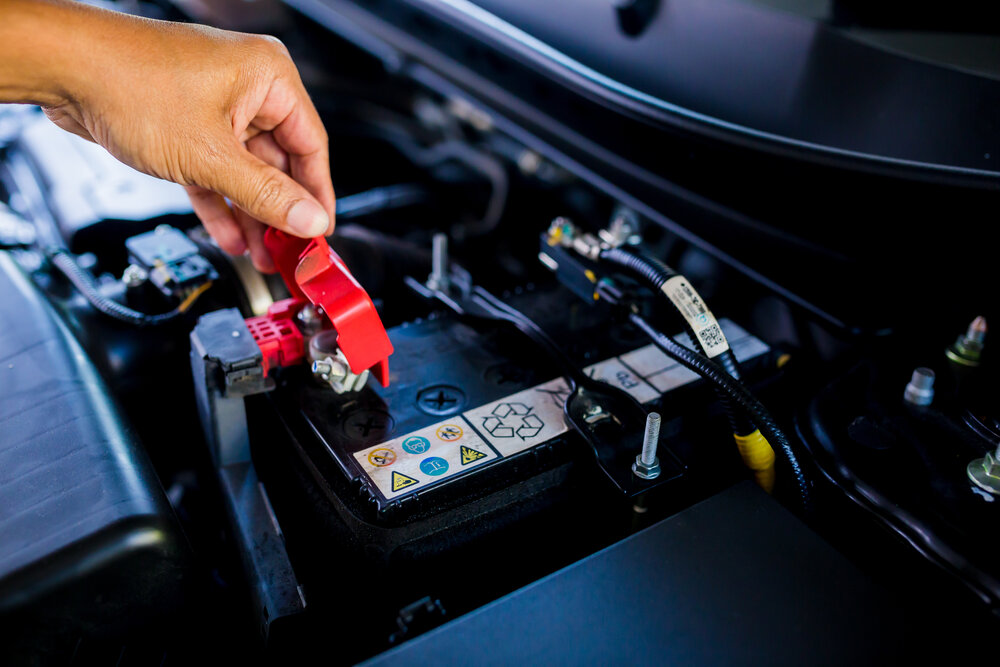 Signs That Show You Need to Change Your Car Battery